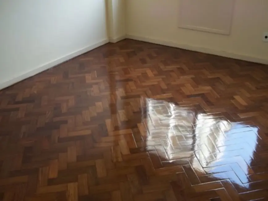 Apartamento com 2 quartos para alugar, 74m2 em Vila Isabel, Rio De Janeiro - RJ - imagem 6 Foto 6 de Apartamento com 2 quartos para alugar, 74m2 em Vila Isabel, Rio De Janeiro - RJ