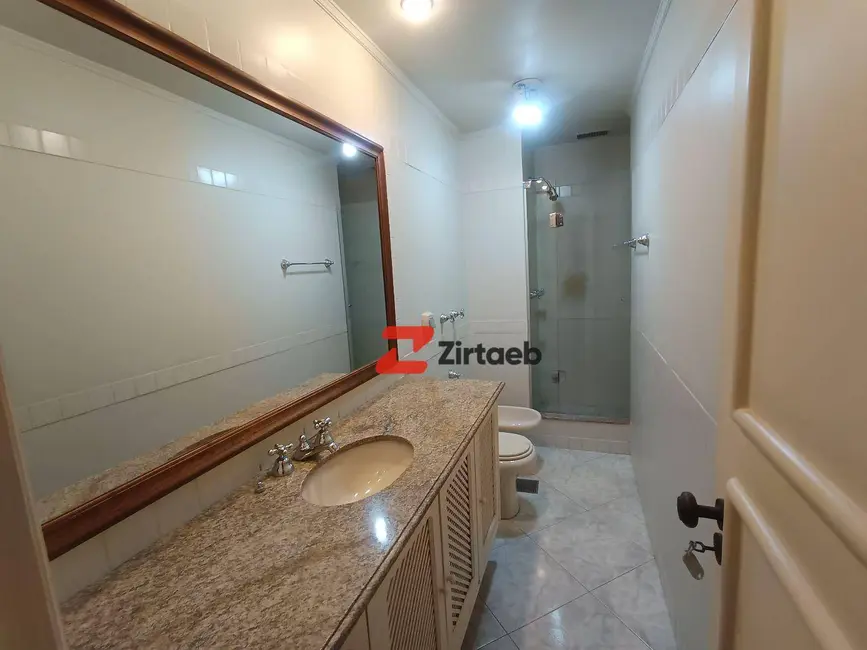 Apartamento com 2 quartos para alugar, 104m2 em Lagoa, Rio De Janeiro - RJ - imagem 8 Foto 8 de Apartamento com 2 quartos para alugar, 104m2 em Lagoa, Rio De Janeiro - RJ