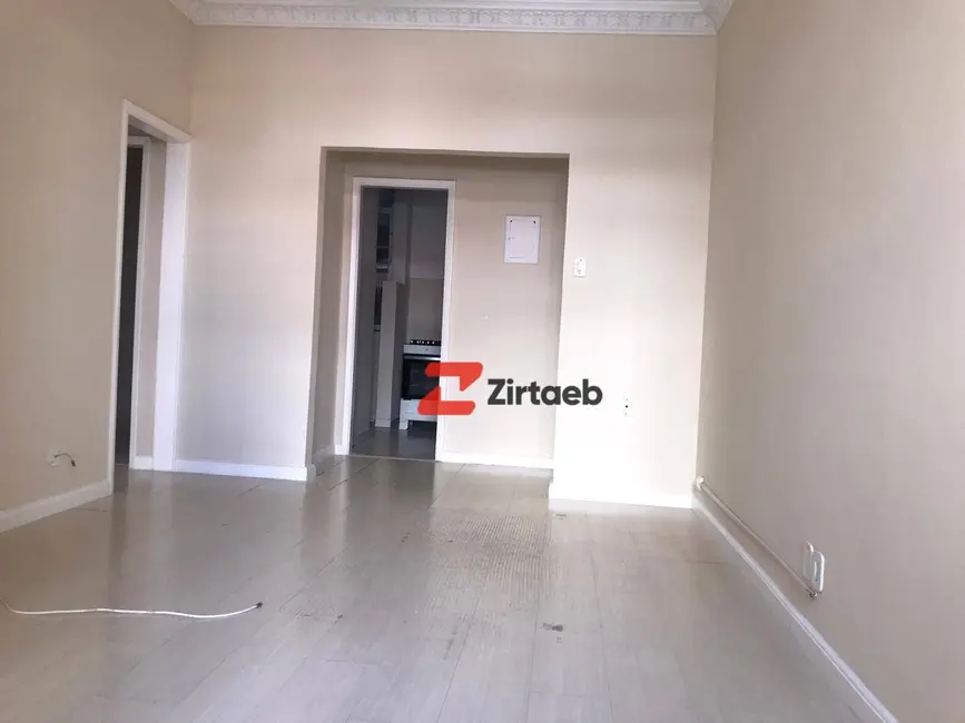 Foto 1 de Apartamento com 2 quartos para alugar, 70m2 em Copacabana, Rio De Janeiro - RJ