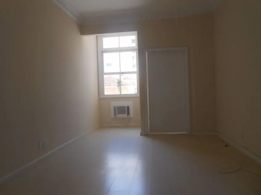 Foto 9 de Apartamento com 2 quartos para alugar, 70m2 em Copacabana, Rio De Janeiro - RJ