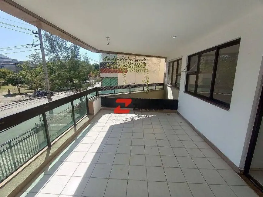 Apartamento com 3 quartos para alugar, 107m2 em Recreio dos Bandeirantes, Rio De Janeiro - RJ - imagem 5 Foto 5 de Apartamento com 3 quartos para alugar, 107m2 em Recreio dos Bandeirantes, Rio De Janeiro - RJ