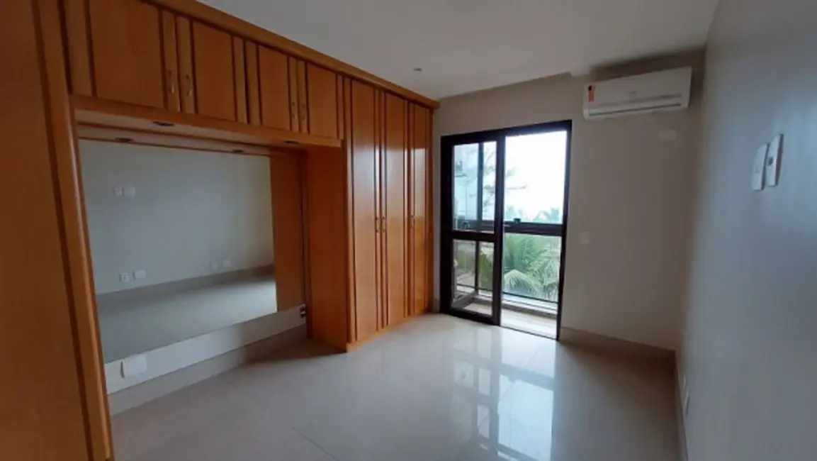 Apartamento com 2 quartos para alugar, 75m2 em Recreio dos Bandeirantes, Rio De Janeiro - RJ - imagem 2 Foto 2 de Apartamento com 2 quartos para alugar, 75m2 em Recreio dos Bandeirantes, Rio De Janeiro - RJ