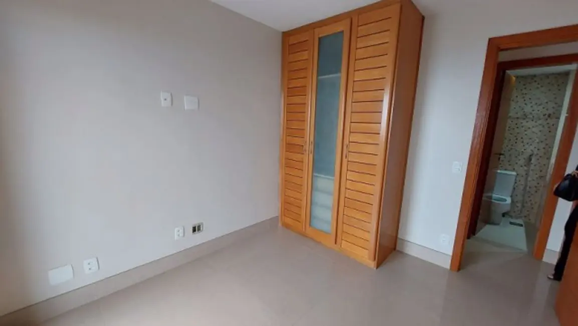 Apartamento com 2 quartos para alugar, 75m2 em Recreio dos Bandeirantes, Rio De Janeiro - RJ - imagem 6 Foto 6 de Apartamento com 2 quartos para alugar, 75m2 em Recreio dos Bandeirantes, Rio De Janeiro - RJ