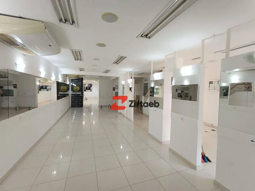 Loja para alugar, 250m2 em Tijuca, Rio De Janeiro - RJ - imagem 2 Foto 2 de Loja para alugar, 250m2 em Tijuca, Rio De Janeiro - RJ