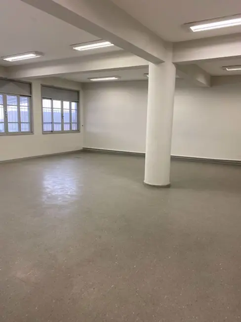 Sala Comercial para alugar, 240m2 em São Cristóvão, Rio De Janeiro - RJ - imagem 4 Foto 4 de Sala Comercial para alugar, 240m2 em São Cristóvão, Rio De Janeiro - RJ