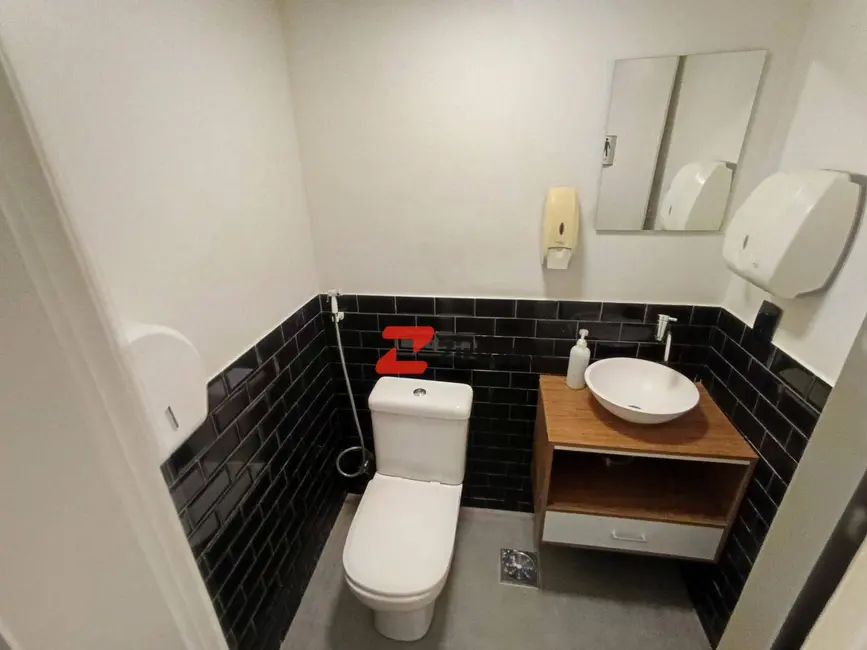 Loja para alugar, 62m2 em Botafogo, Rio De Janeiro - RJ - imagem 7 Foto 7 de Loja para alugar, 62m2 em Botafogo, Rio De Janeiro - RJ