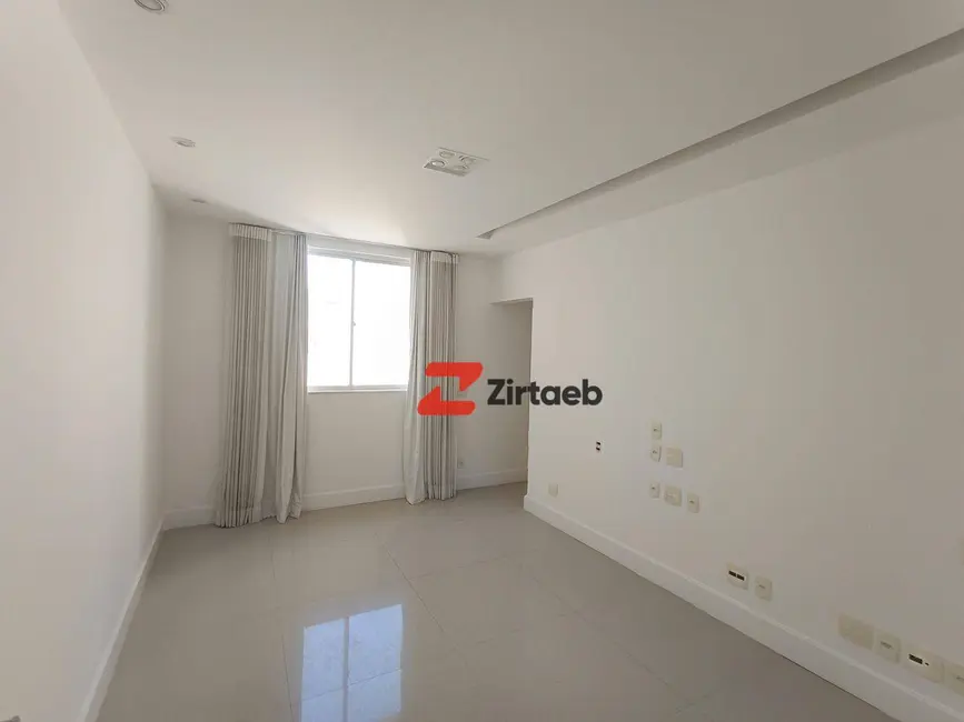 Foto 1 de Apartamento com 2 quartos para alugar, 73m2 em Copacabana, Rio De Janeiro - RJ