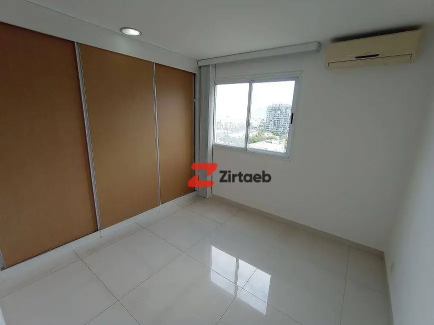 Foto 9 de Apartamento com 4 quartos para alugar, 99m2 em Recreio dos Bandeirantes, Rio De Janeiro - RJ