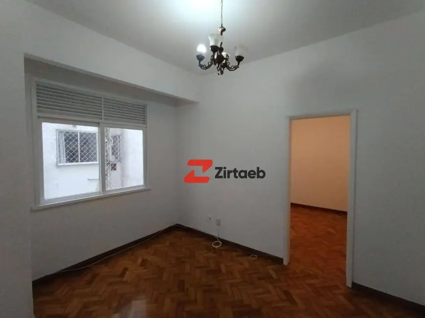 Apartamento com 2 quartos à venda, 63m2 em Copacabana, Rio De Janeiro - RJ - imagem 2 Foto 2 de Apartamento com 2 quartos à venda, 63m2 em Copacabana, Rio De Janeiro - RJ