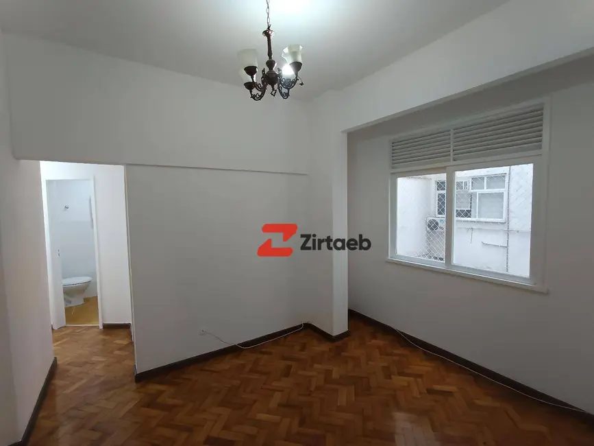 Apartamento com 2 quartos à venda, 63m2 em Copacabana, Rio De Janeiro - RJ - imagem 1 Foto 1 de Apartamento com 2 quartos à venda, 63m2 em Copacabana, Rio De Janeiro - RJ