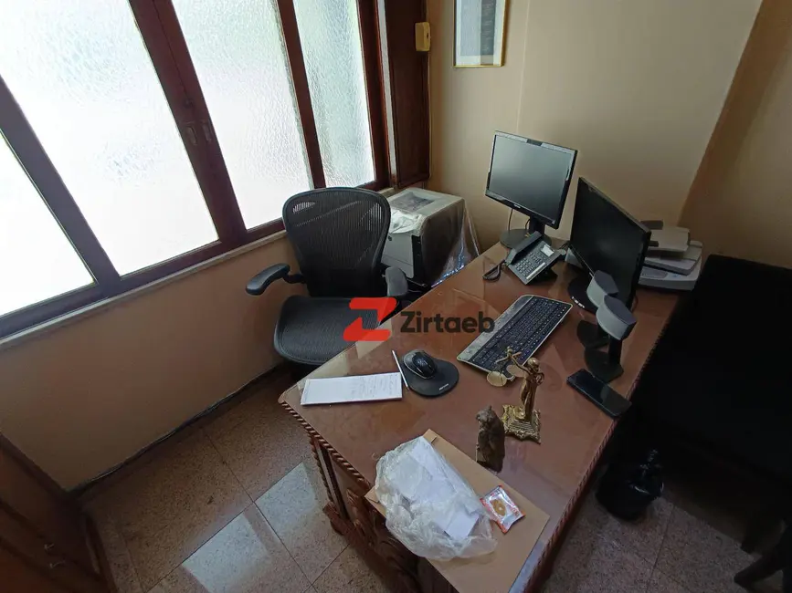 Sala Comercial para alugar, 39m2 em Centro, Rio De Janeiro - RJ - imagem 8 Foto 8 de Sala Comercial para alugar, 39m2 em Centro, Rio De Janeiro - RJ