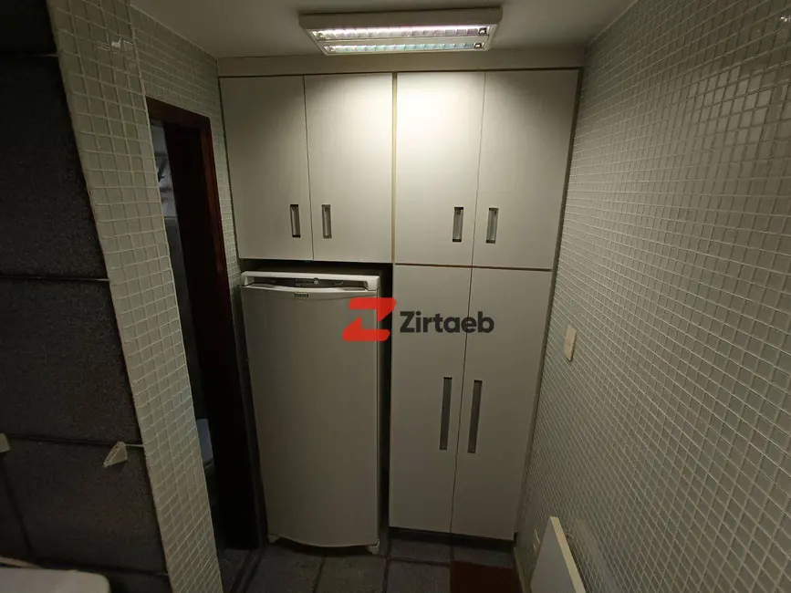 Sala Comercial para alugar, 39m2 em Centro, Rio De Janeiro - RJ - imagem 7 Foto 7 de Sala Comercial para alugar, 39m2 em Centro, Rio De Janeiro - RJ