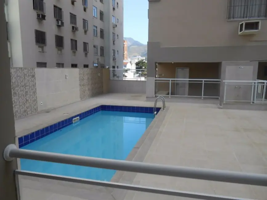 Foto 2 de Apartamento com 2 quartos para alugar, 62m2 em Méier, Rio De Janeiro - RJ