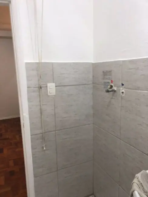 Apartamento com 1 quarto para alugar, 30m2 em Catete, Rio De Janeiro - RJ - imagem 9 Foto 9 de Apartamento com 1 quarto para alugar, 30m2 em Catete, Rio De Janeiro - RJ