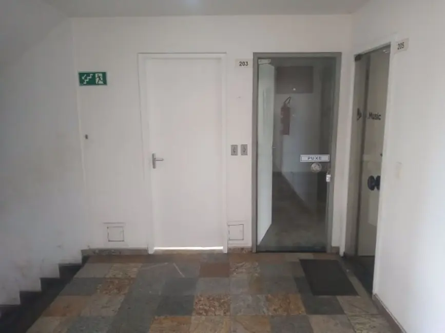 Sala Comercial para alugar, 49m2 em Recreio dos Bandeirantes, Rio De Janeiro - RJ - imagem 5 Foto 5 de Sala Comercial para alugar, 49m2 em Recreio dos Bandeirantes, Rio De Janeiro - RJ