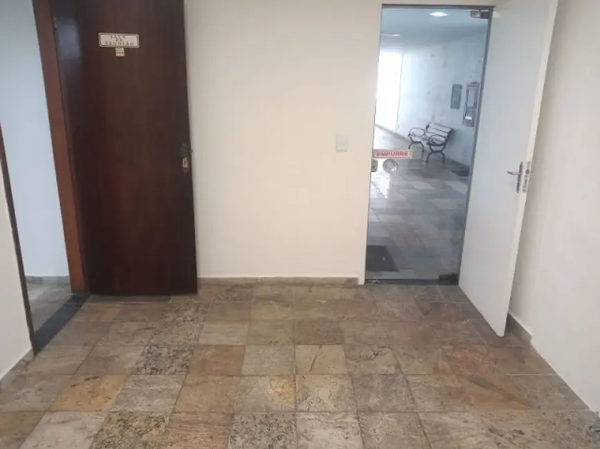 Sala Comercial para alugar, 49m2 em Recreio dos Bandeirantes, Rio De Janeiro - RJ - imagem 6 Foto 6 de Sala Comercial para alugar, 49m2 em Recreio dos Bandeirantes, Rio De Janeiro - RJ
