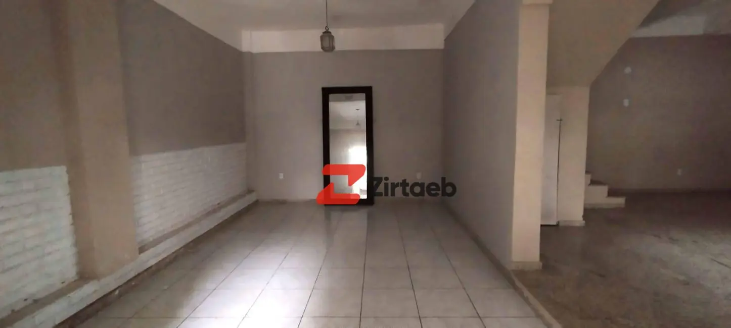 Foto 3 de Casa com 3 quartos para alugar, 1000m2 em Recreio dos Bandeirantes, Rio De Janeiro - RJ