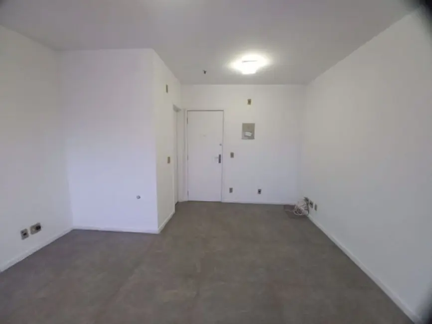 Sala Comercial para alugar, 27m2 em Barra da Tijuca, Rio De Janeiro - RJ - imagem 2 Foto 2 de Sala Comercial para alugar, 27m2 em Barra da Tijuca, Rio De Janeiro - RJ