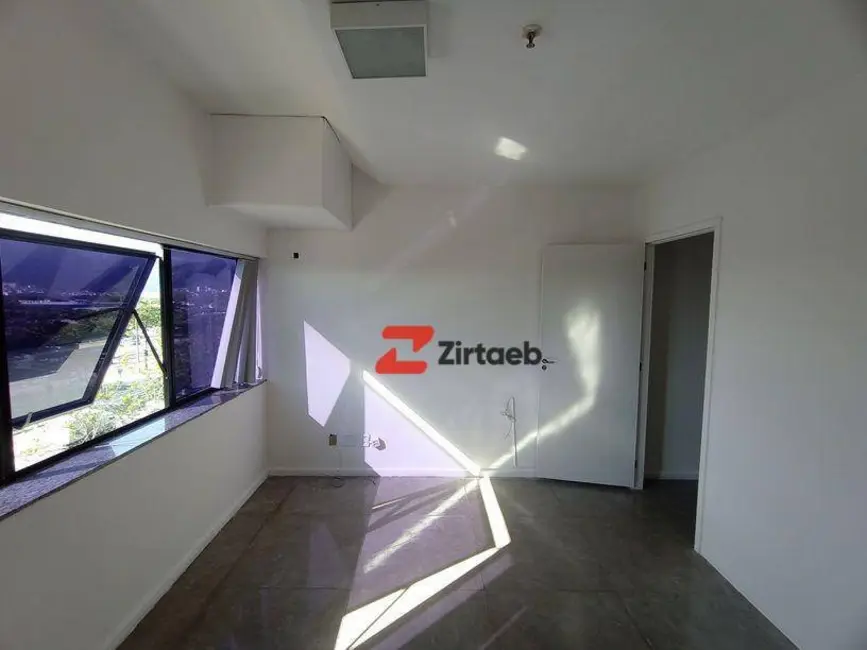 Sala Comercial para alugar, 27m2 em Barra da Tijuca, Rio De Janeiro - RJ - imagem 6 Foto 6 de Sala Comercial para alugar, 27m2 em Barra da Tijuca, Rio De Janeiro - RJ