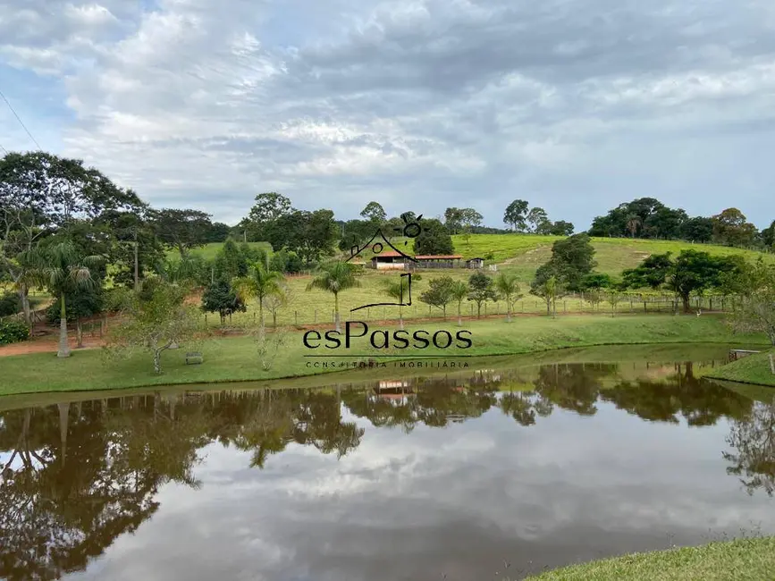 Foto 2 de Fazenda / Haras com 3 quartos à venda, 110000m2 em Florestal - MG