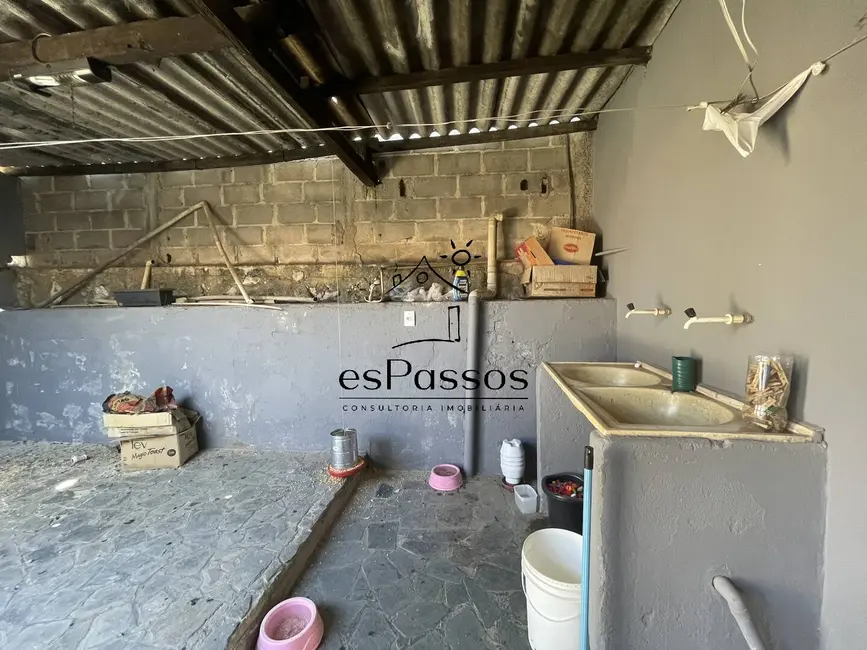 Casa com 3 quartos à venda, 360m2 em Florestal - MG - imagem 4 Foto 4 de Casa com 3 quartos à venda, 360m2 em Florestal - MG