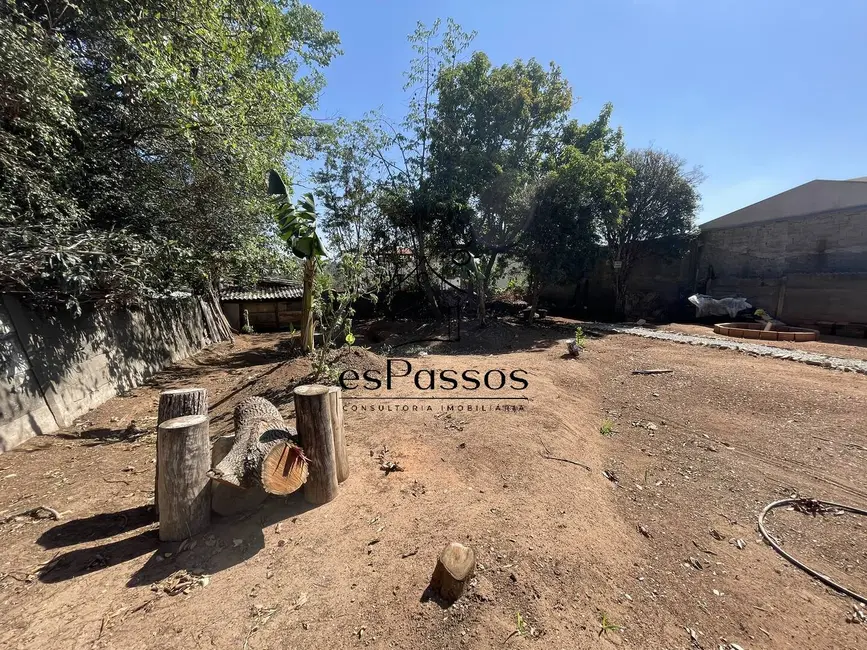 Casa com 3 quartos à venda, 910m2 em Centro, Florestal - MG - imagem 6 Foto 6 de Casa com 3 quartos à venda, 910m2 em Centro, Florestal - MG