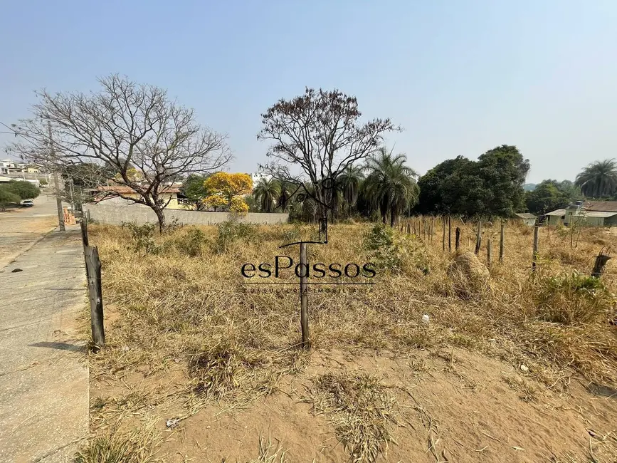 Foto 3 de Terreno / Lote à venda, 823m2 em Florestal - MG