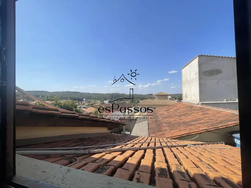 Foto 1 de Casa com 5 quartos à venda, 360m2 em Florestal - MG