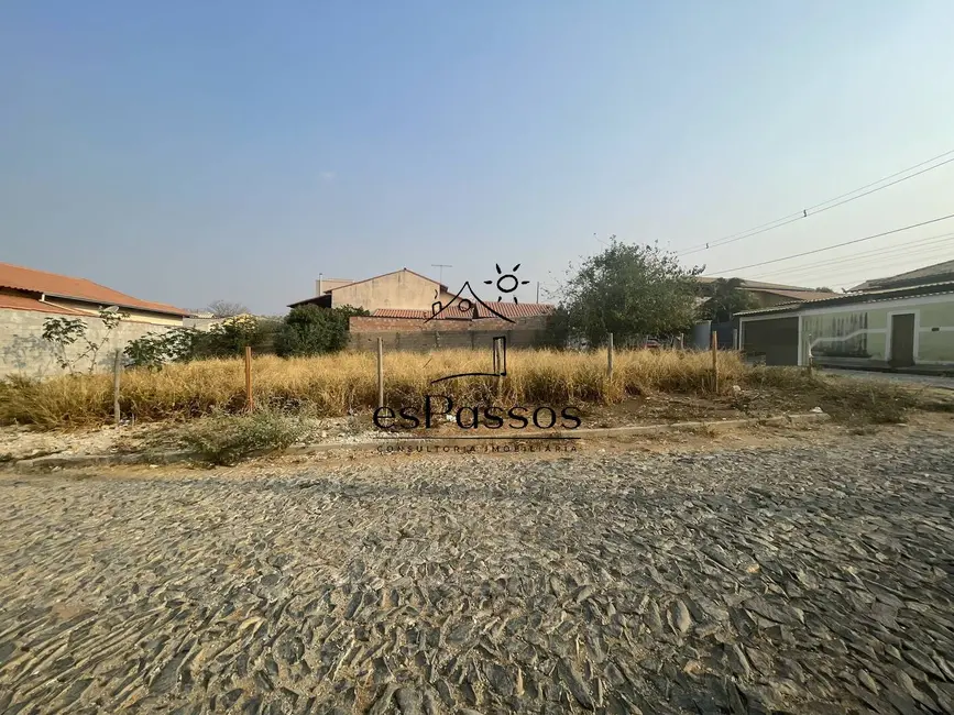 Foto 1 de Terreno / Lote à venda, 362m2 em Florestal - MG