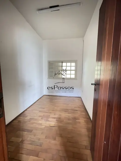 Foto 3 de Casa com 3 quartos à venda, 390m2 em Centro, Florestal - MG