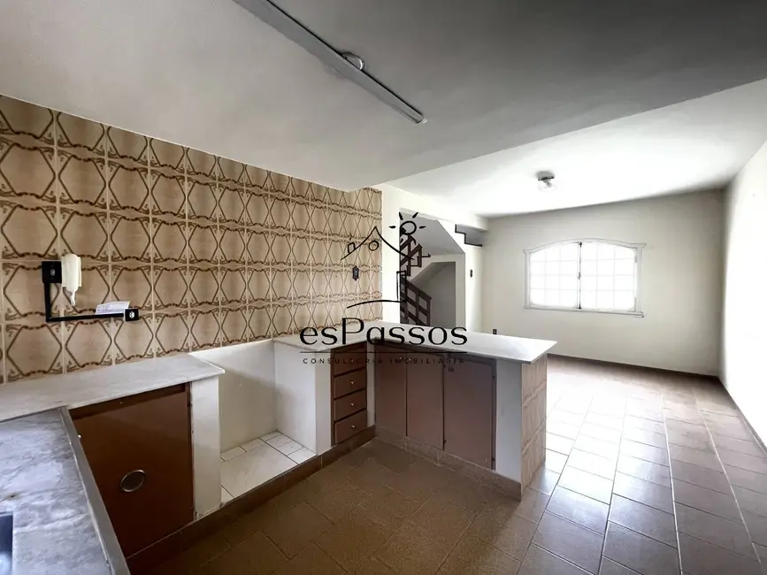 Foto 6 de Casa com 3 quartos à venda, 390m2 em Centro, Florestal - MG