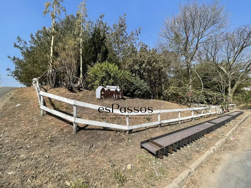 Foto 1 de Terreno / Lote à venda, 365m2 em Florestal - MG