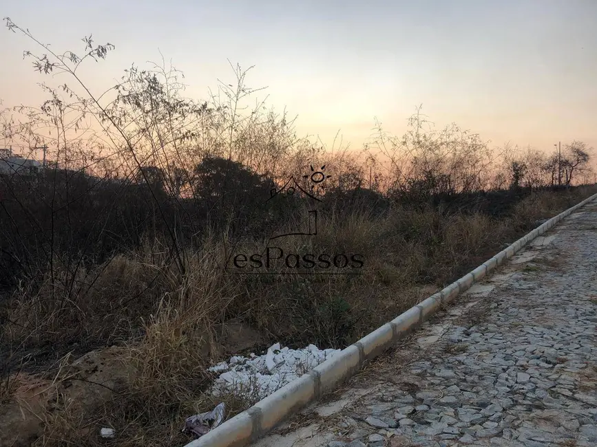 Foto 1 de Terreno / Lote à venda, 900m2 em Florestal - MG