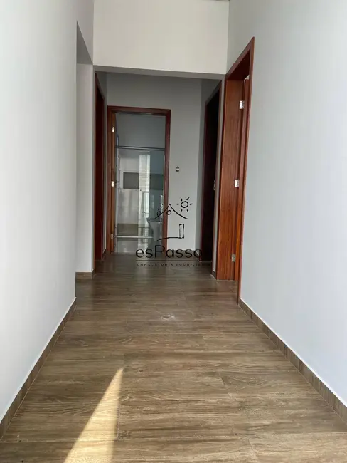 Casa com 3 quartos à venda, 360m2 em Florestal - MG - imagem 7 Foto 7 de Casa com 3 quartos à venda, 360m2 em Florestal - MG