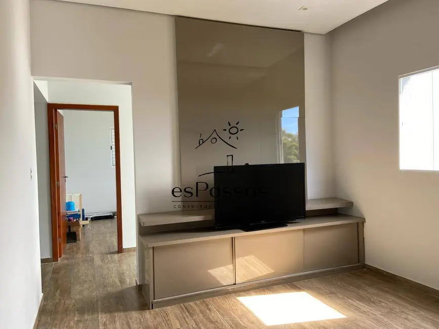 Casa com 3 quartos à venda, 360m2 em Florestal - MG - imagem 6 Foto 6 de Casa com 3 quartos à venda, 360m2 em Florestal - MG