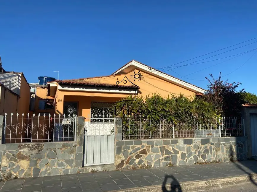 Foto 1 de Casa com 4 quartos à venda, 405m2 em Florestal - MG