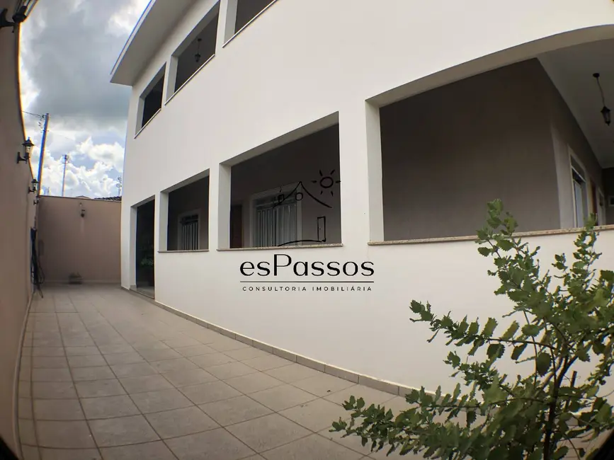 Casa com 6 quartos à venda, 270m2 em Florestal - MG - imagem 9 Foto 9 de Casa com 6 quartos à venda, 270m2 em Florestal - MG