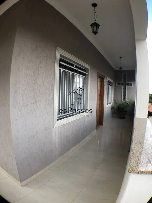 Casa com 6 quartos à venda, 270m2 em Florestal - MG - imagem 8 Foto 8 de Casa com 6 quartos à venda, 270m2 em Florestal - MG
