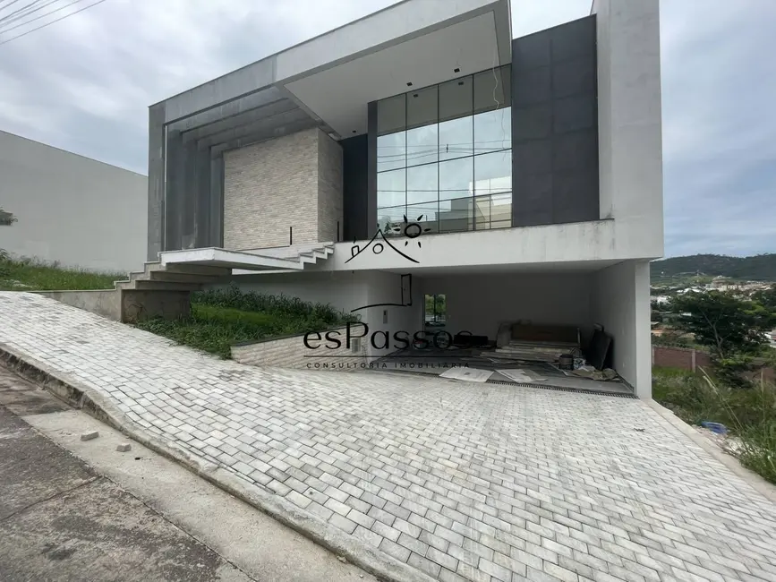 Casa com 3 quartos à venda, 420m2 em São Luiz, Para De Minas - MG - imagem 2 Foto 2 de Casa com 3 quartos à venda, 420m2 em São Luiz, Para De Minas - MG