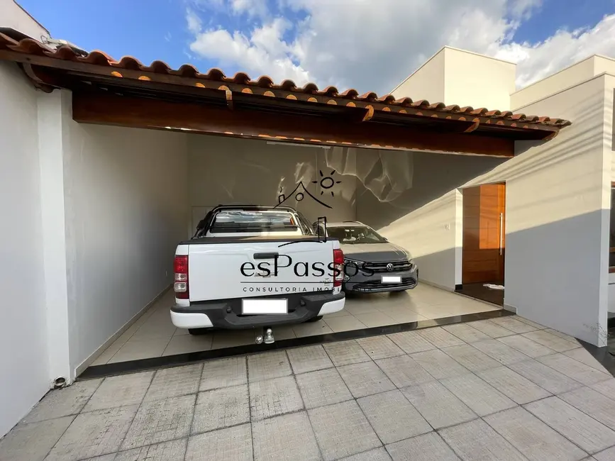Foto 3 de Casa com 3 quartos à venda, 360m2 em São José, Para De Minas - MG