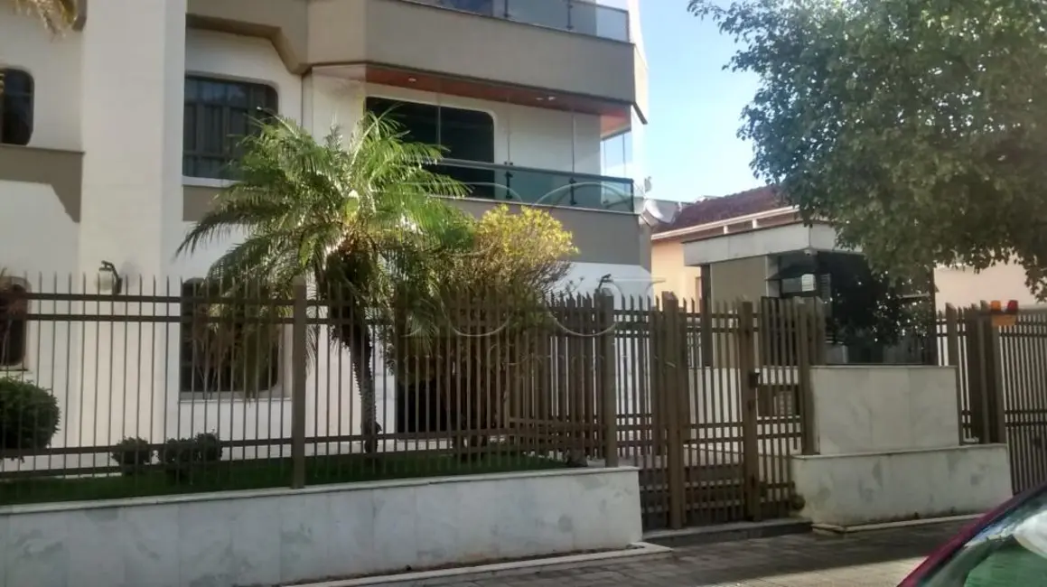 Foto 2 de Apartamento com 4 quartos à venda, 240m2 em Pocos De Caldas - MG