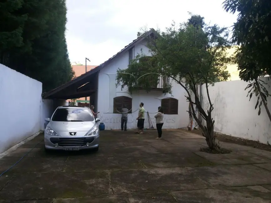 Foto 2 de Casa com 3 quartos à venda, 335m2 em Pocos De Caldas - MG