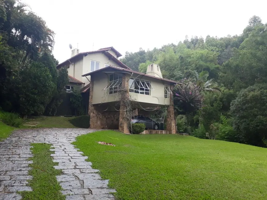 Foto 1 de Casa com 3 quartos à venda, 567m2 em Pocos De Caldas - MG