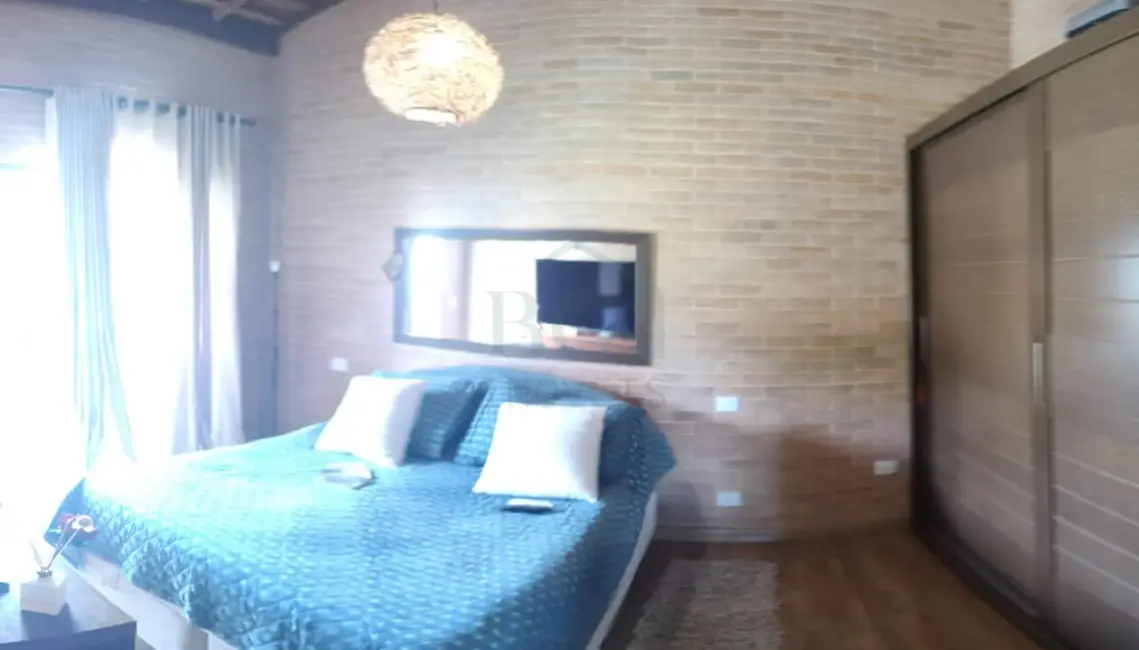 Foto 1 de Casa de Condomínio com 2 quartos à venda, 200m2 em Pocos De Caldas - MG