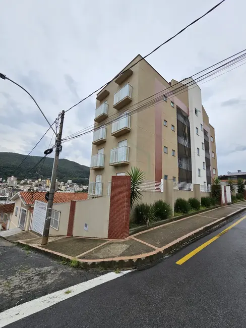 Foto 2 de Apartamento com 2 quartos à venda, 60m2 em Pocos De Caldas - MG