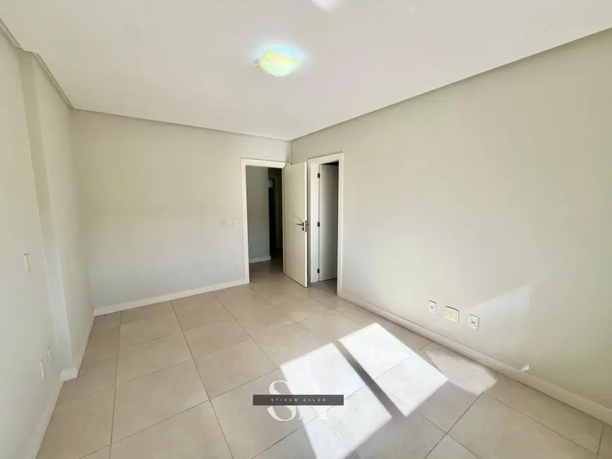 Apartamento com 4 quartos à venda, 231m2 em Cruzeiro do Sul, Criciuma - SC - imagem 9 Foto 9 de Apartamento com 4 quartos à venda, 231m2 em Cruzeiro do Sul, Criciuma - SC