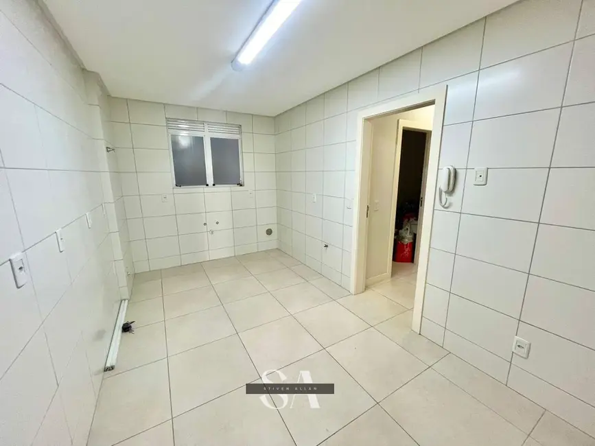 Apartamento com 4 quartos à venda, 231m2 em Cruzeiro do Sul, Criciuma - SC - imagem 4 Foto 4 de Apartamento com 4 quartos à venda, 231m2 em Cruzeiro do Sul, Criciuma - SC