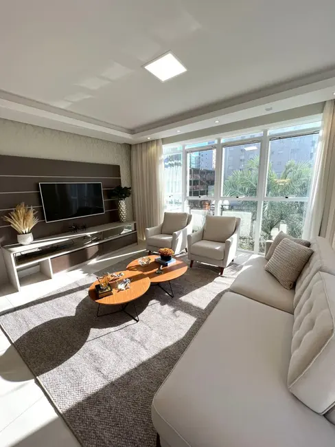 Foto 4 de Apartamento com 3 quartos à venda, 125m2 em Capao Da Canoa - RS