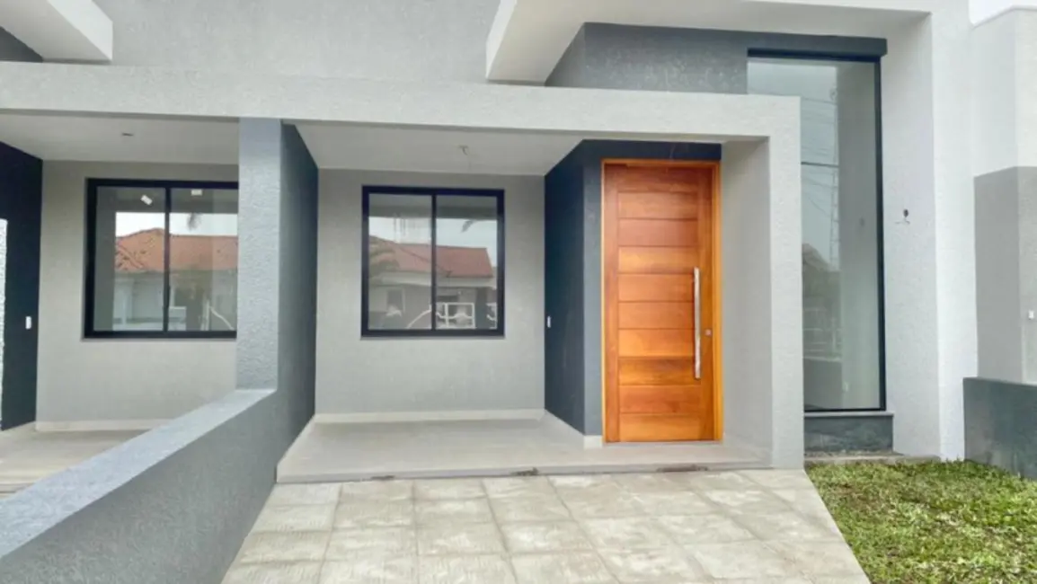 Foto 1 de Casa com 2 quartos à venda, 85m2 em Capao Da Canoa - RS