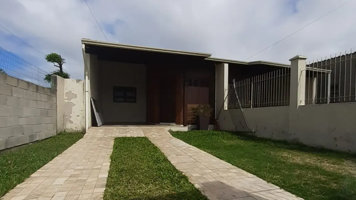 Foto 1 de Casa com 2 quartos à venda, 80m2 em Capao Da Canoa - RS